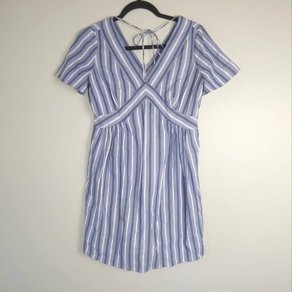 XS Banana Republic Blue Striped V-Neck Mini Dress